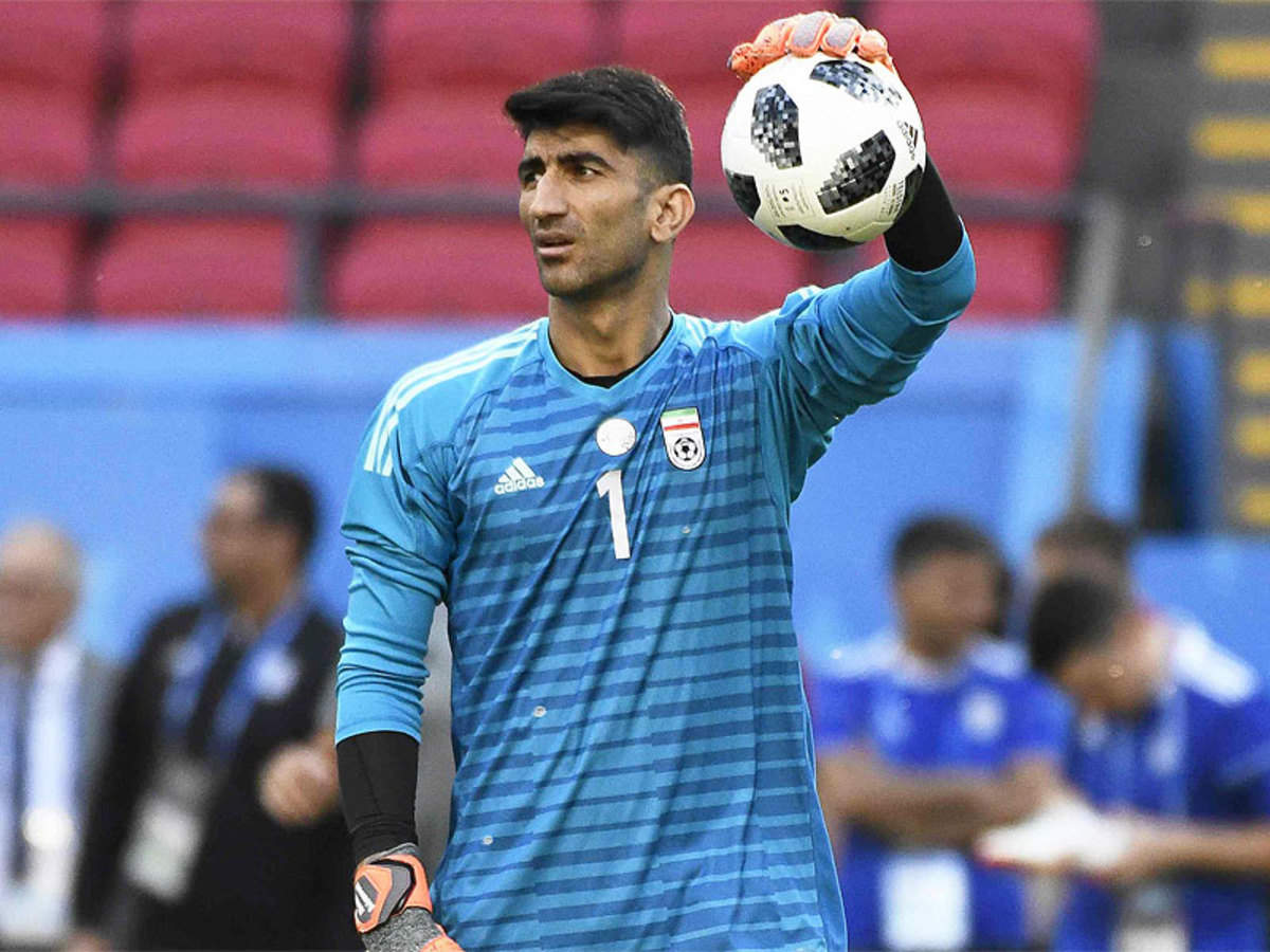 Longest football throw ever? Incredible footage of Iran’s Alireza Beiranvand vs Syria [VIDEO